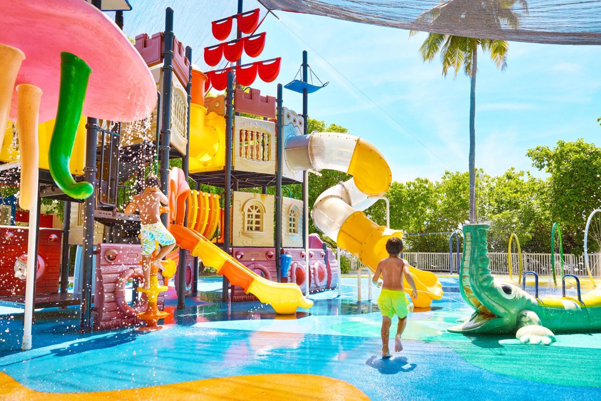 Kandima Maldives Kudahuvadhoo Esterno foto Water park