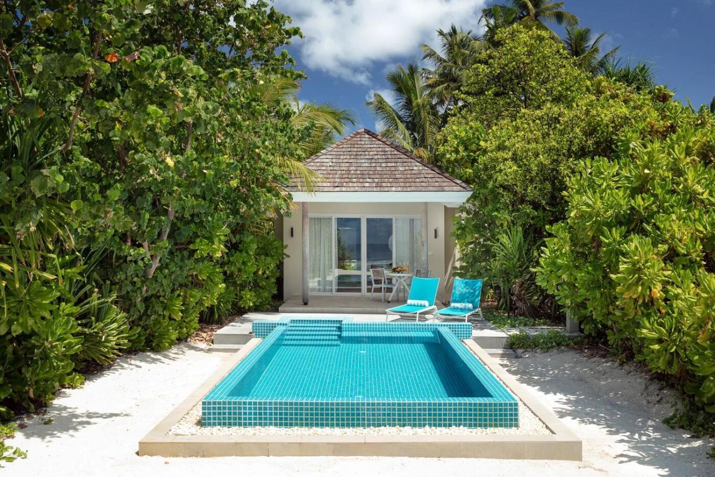 Kandima Maldives Kudahuvadhoo Esterno foto Beach villa with pool