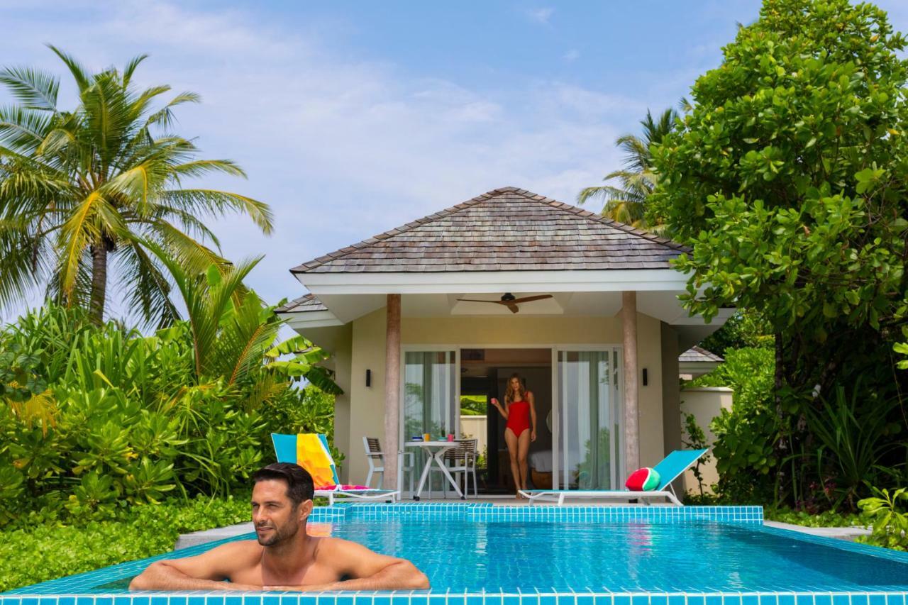 Kandima Maldives Kudahuvadhoo Esterno foto A pool villa at the resort